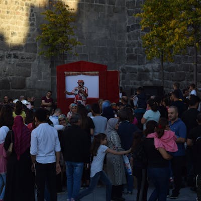 جولة سياحية في قلعة قيصري السلجوقية، ومآثر السلطانة